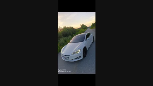 TESLA Model S 75D 4WD