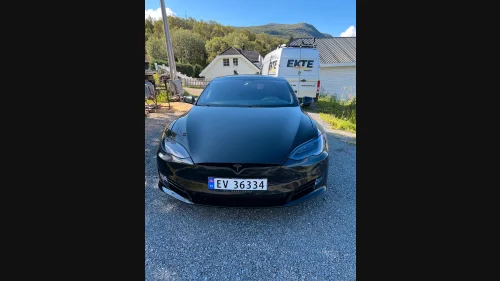 TESLA Model S 75D 4WD