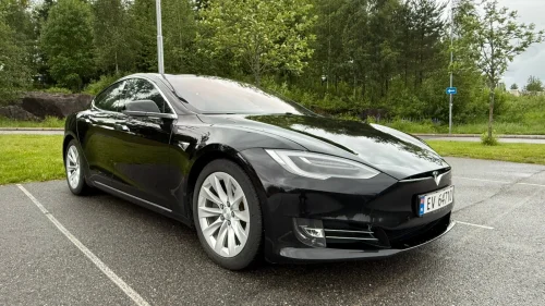 TESLA Model S 75D 4WD