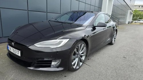 TESLA MOTORS Model S 75D/LUFT/PANORAMA/VINTER/CCS*/AUTOPILOT/4G++