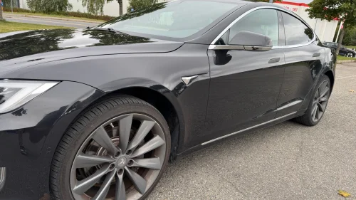 TESLA Model S 90D 4WD