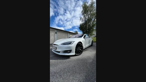 TESLA Model S 75D 4WD