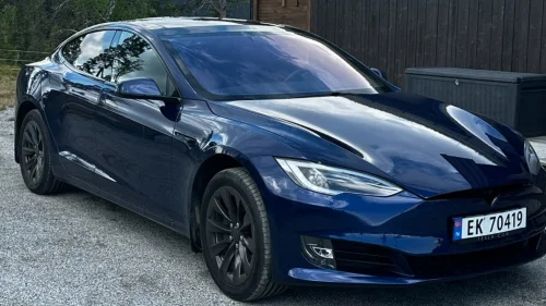 TESLA Model S 75D 4WD