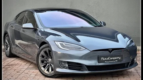 TESLA Model S 75D 4WD / CCS / AP / LUFT / PANORAMA / Nextgen / SKINN