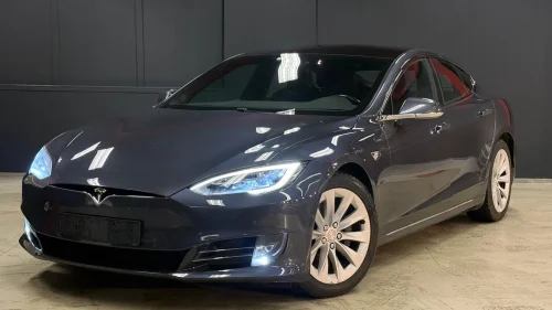 TESLA Model S 75D 4WD