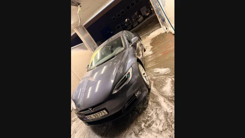 TESLA Model S 75D 4WD