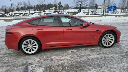 TESLA Model S 75D 4WD