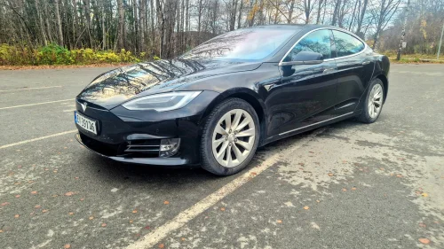 TESLA Model S 75D 4WD