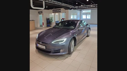 TESLA Model S Long Range
