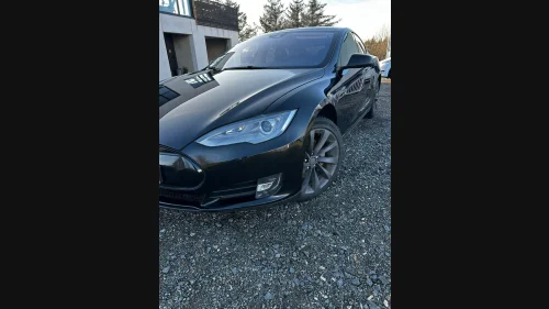 TESLA MOTORS Model S 85D