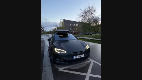 TESLA MOTORS Model S Gratis Superlading | EU-godkjent april-26 | Velholdt