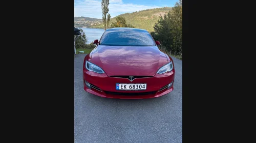 TESLA Model S 75D 4WD