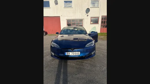 TESLA Model S 75D 4WD