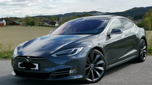 TESLA Model S 75D 4WD