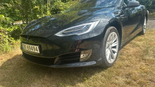 TESLA Model S 75D 4WD