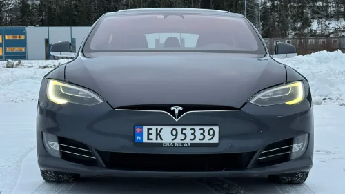 TESLA Model S 75D 4WD