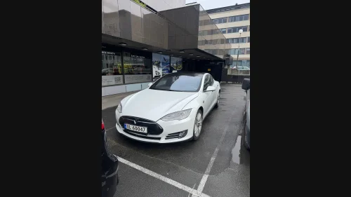 TESLA MOTORS Model S 85D 4WD