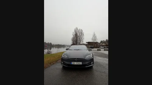 TESLA MOTORS Model S 75D