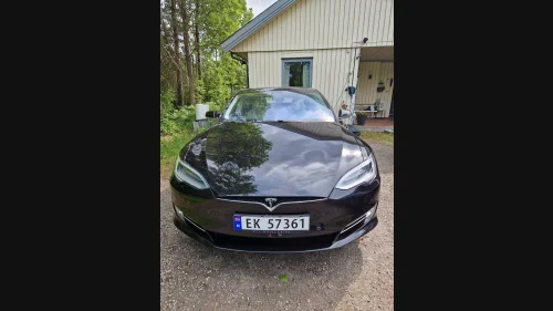 TESLA Model S 75D 4WD