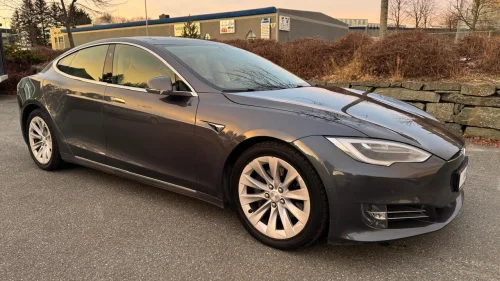 TESLA Model S 75kWt/LUFTFJÆRING/PREMIUM/PANO/SKINN/EU27/S+V++
