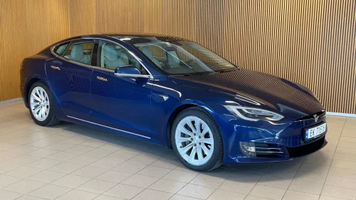 TESLA Model S 75D//Premium//AP 2.5//Panorama