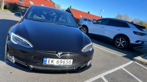TESLA Model S 75D 4WD
