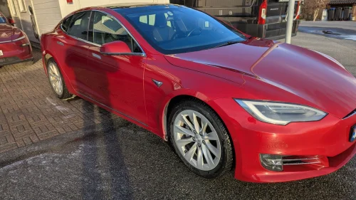 TESLA Model S 75D 4WD