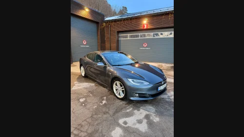 TESLA Model S 75D 4WD