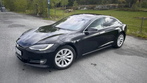TESLA Model S 75D 4WD