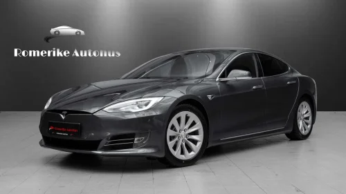 TESLA Model S 75d AWD // Carbon, MCU2, Ultra HiFi, Vinter, FSD++