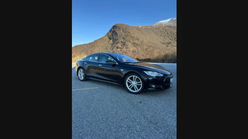 TESLA MOTORS Model S 70D