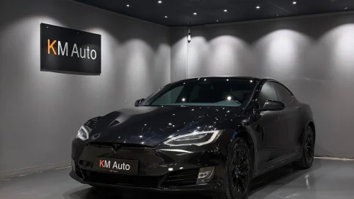 TESLA Model S 75D AWD / ENHANCED AUTOPILOT / PREMIUM / PANO / R.KAM