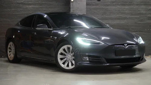 TESLA Model S 75D 4WD
