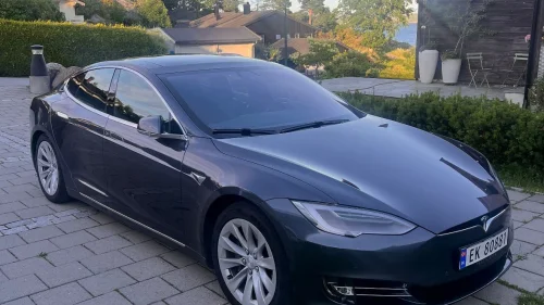 TESLA Model S 75D 4WD