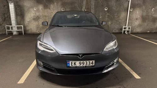 TESLA Model S 75D AWD