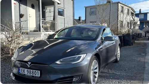 TESLA Model S 75D AWD