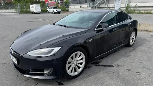 TESLA Model S 75D 4WD