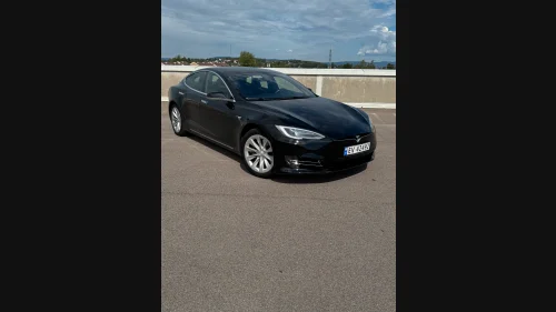 TESLA Model S 75D 4WD