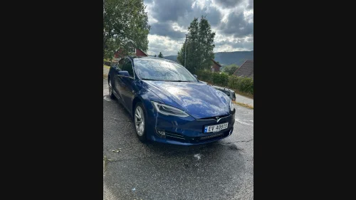 TESLA Model S 75D 4WD