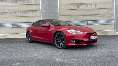TESLA Model S 75D 4WD