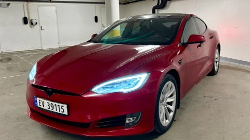 TESLA Model S 75D 4WD