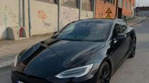 TESLA Model S 75D AWD