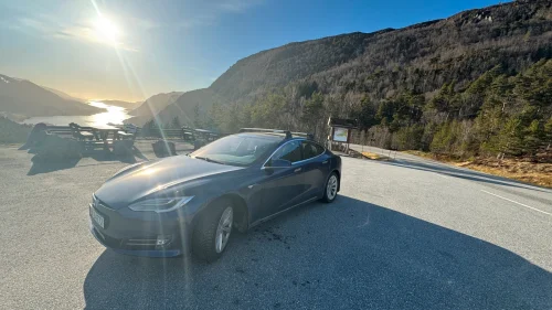 TESLA Model S 75D 4WD