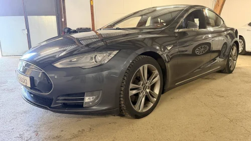 TESLA MOTORS Model S 85D/LAV KM/HELSKINN/AWD/RATTVARME/1 EIER