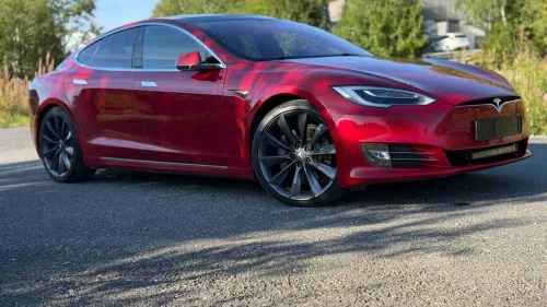 TESLA Model S