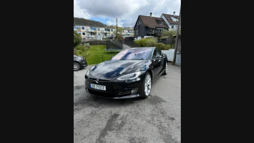TESLA Model S 75D 4WD
