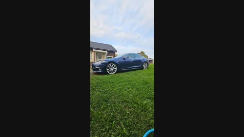 TESLA Model S 75D 4WD