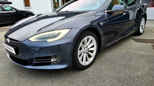 TESLA Model S 75D 4WD