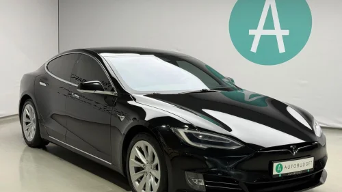 TESLA Model S Panorama / Autopilot / 525hk / 490 km WLTP