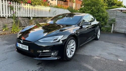TESLA Model S 75D 4WD